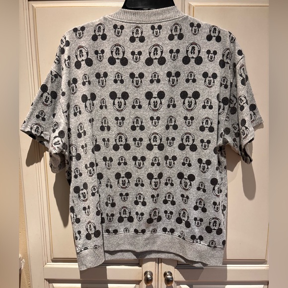 Gray Disney Mickey Mouse Pajama Top Size S (runs big) - Picture 3 of 8